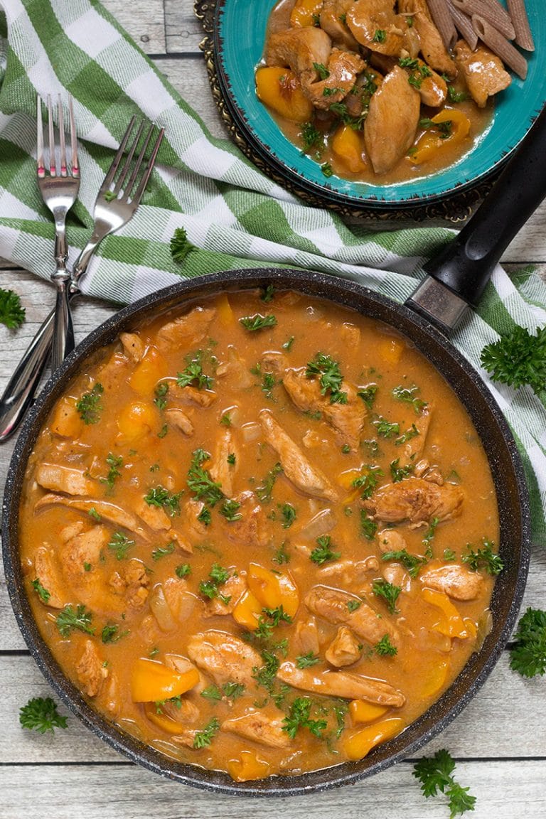 Hungarian Chicken Paprikash Recipe - Cooking The Globe